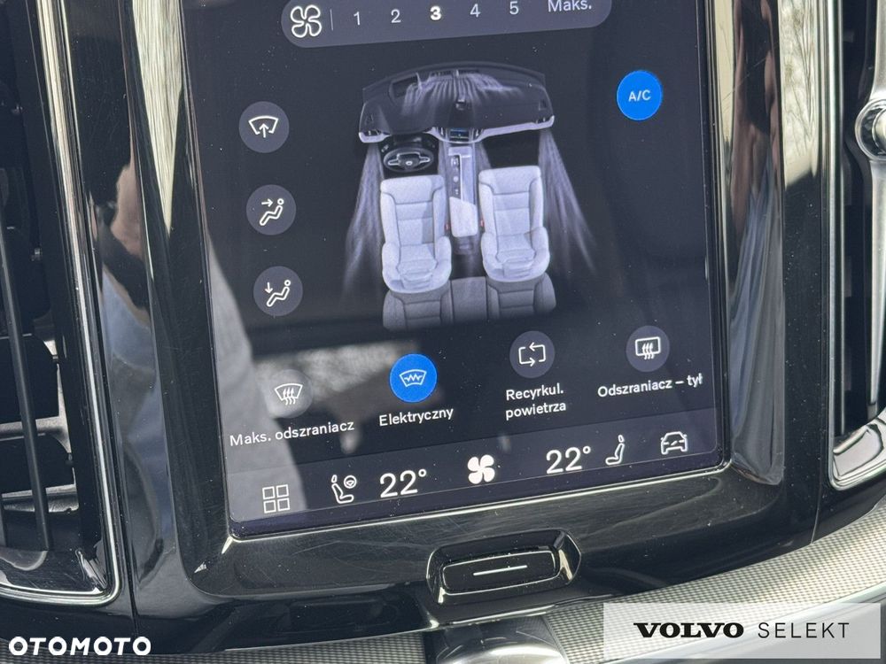 Volvo XC 60 B4 D AWD Plus Dark - 23