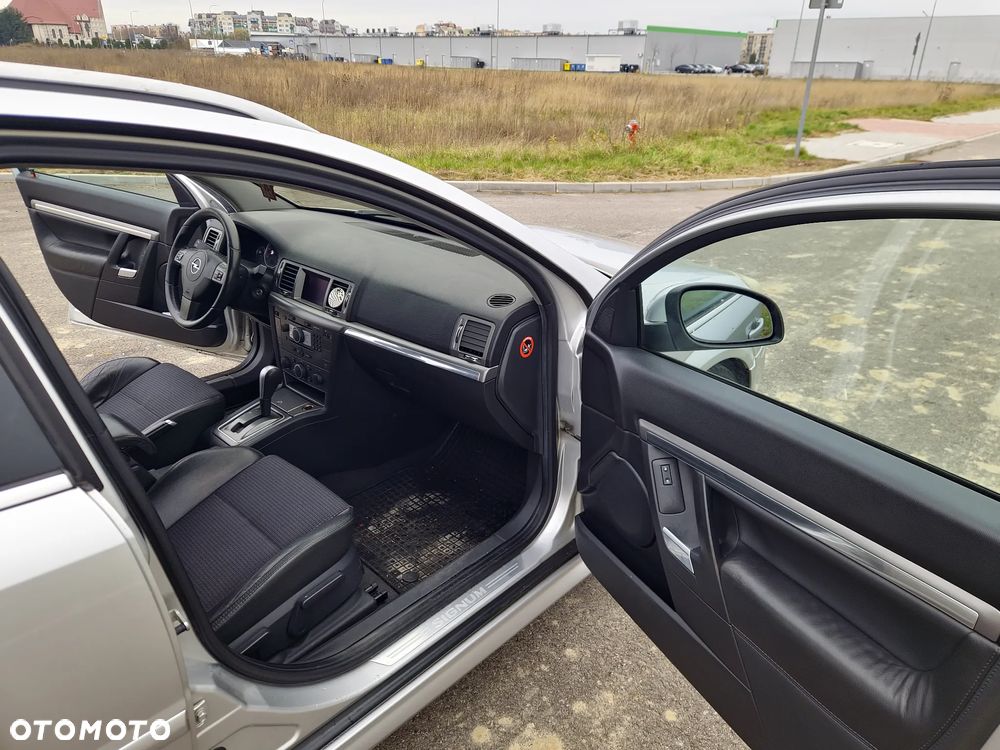 Opel Signum 3.0 V6 CDTI Cosmo - 8