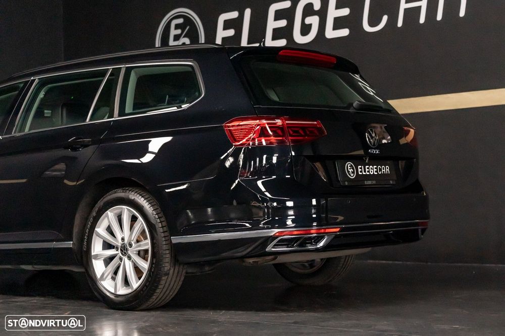 VW Passat Variant - 10
