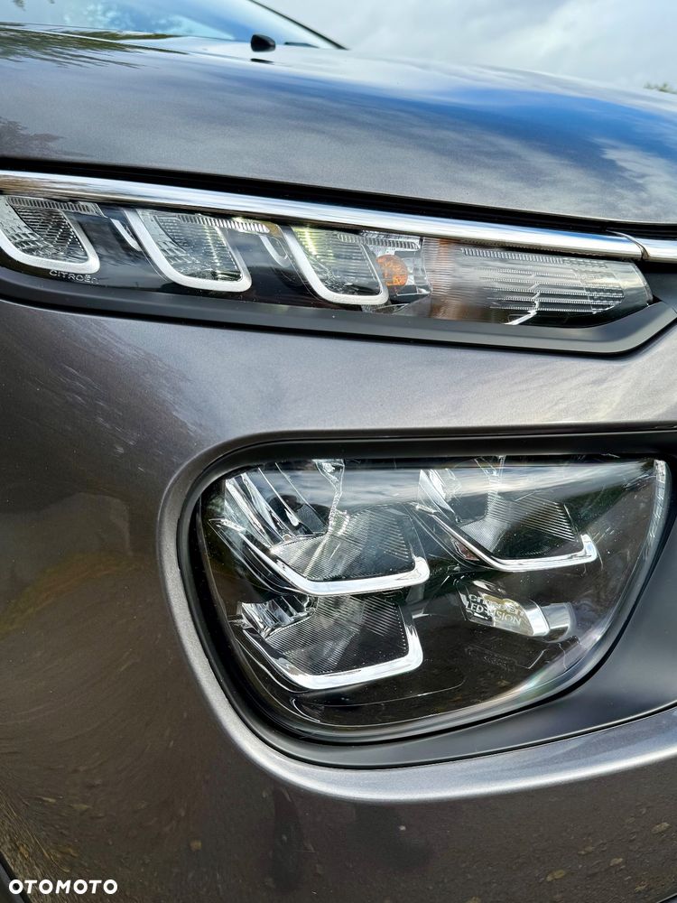 Citroën C3 1.2 PureTech Shine - 37