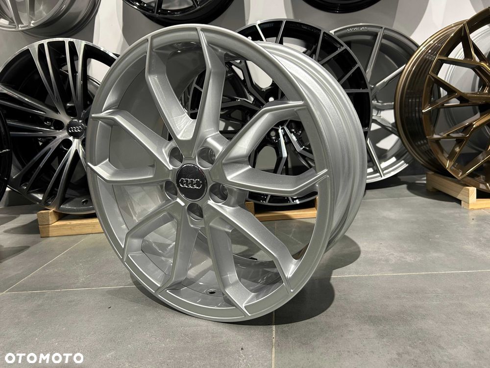 Oryginalne felgi 17 5x100 ET46 57.1 Audi A1 82A071497A - 5