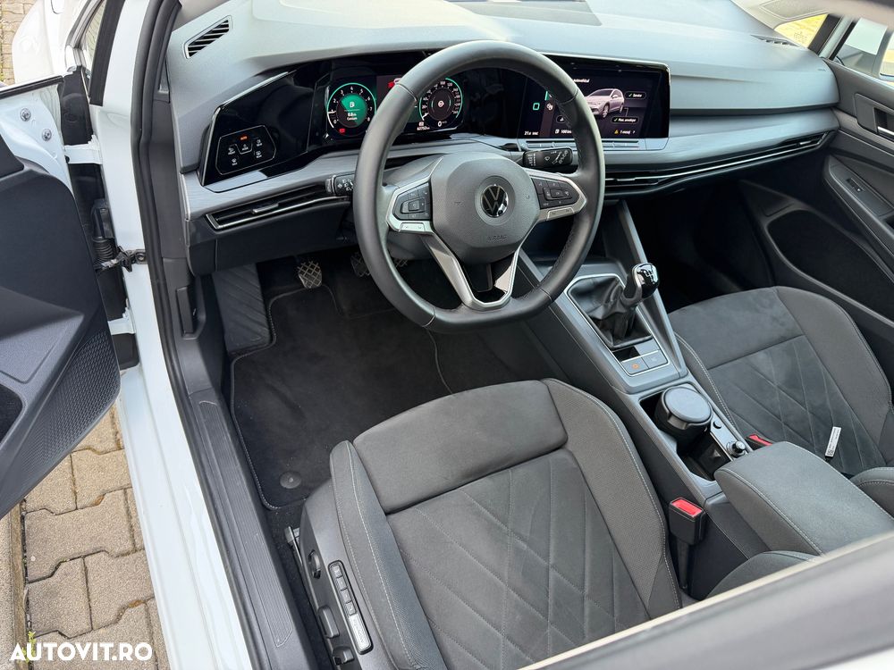 Volkswagen Golf 1.5 TSI ACT Style - 15
