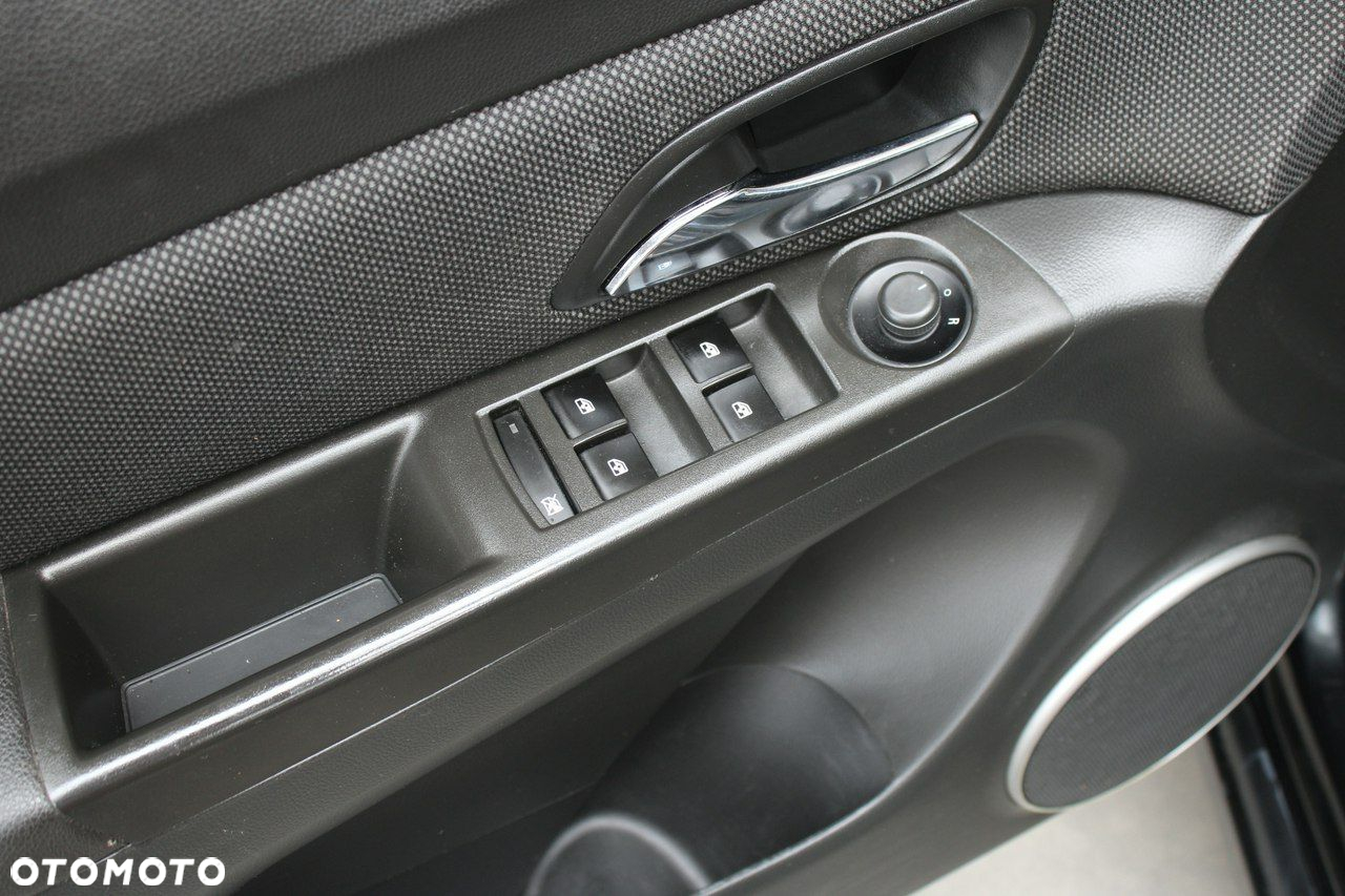 Chevrolet Cruze Station Wagon 1.4T LTZ+ - 28
