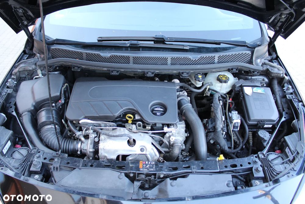 Opel Astra 1.6 D Automatik Start/Stop Edition - 22