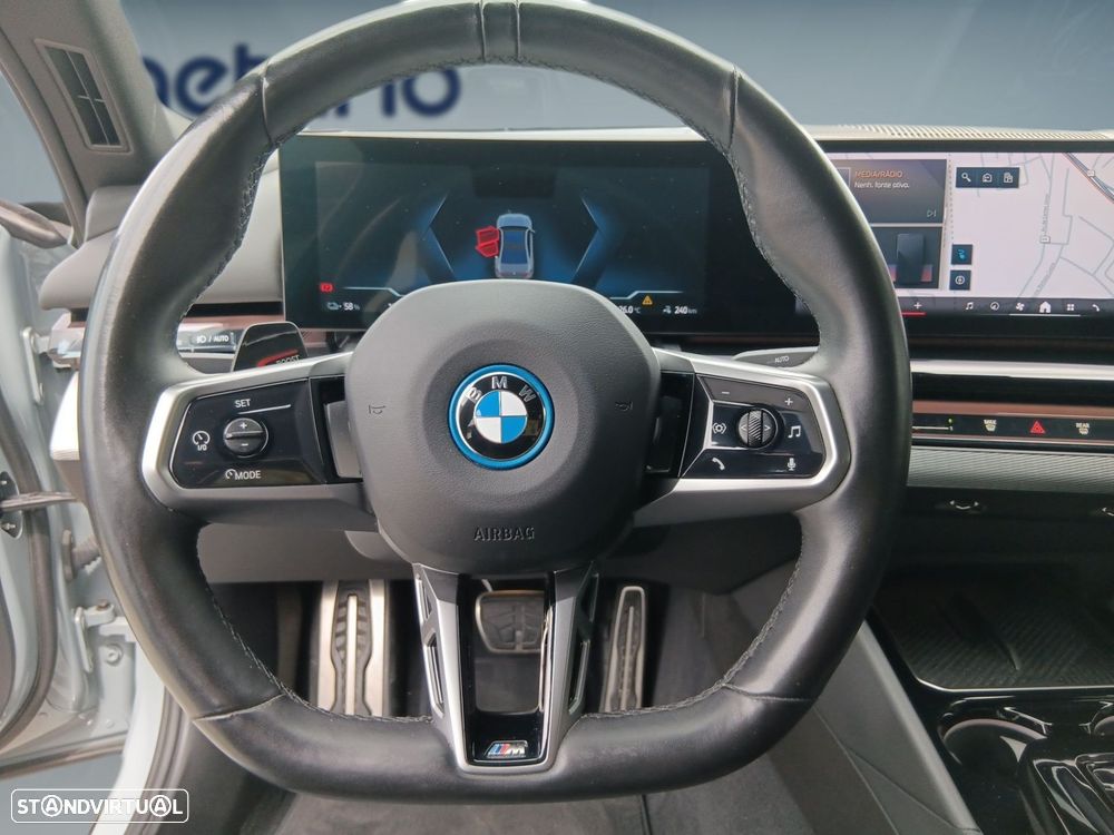 BMW i5 eDrive40 Pack Desportivo M - 13