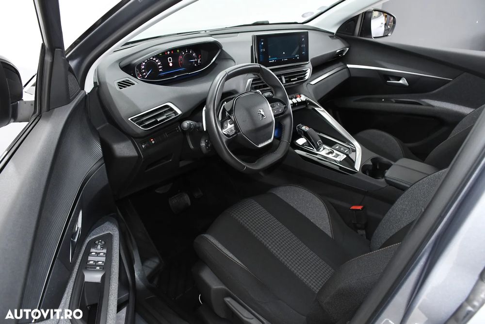 Peugeot 3008 1.2 PureTech 130 EAT8 Allure Pack - 17