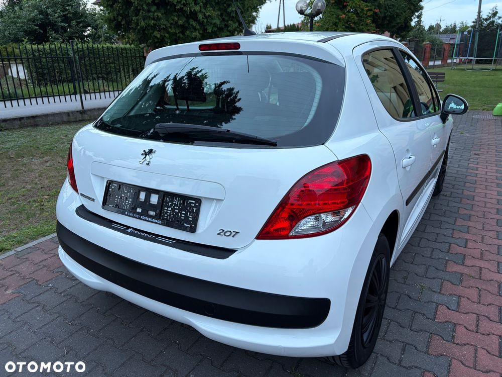 Peugeot 207 75 Millesim 200 - 12