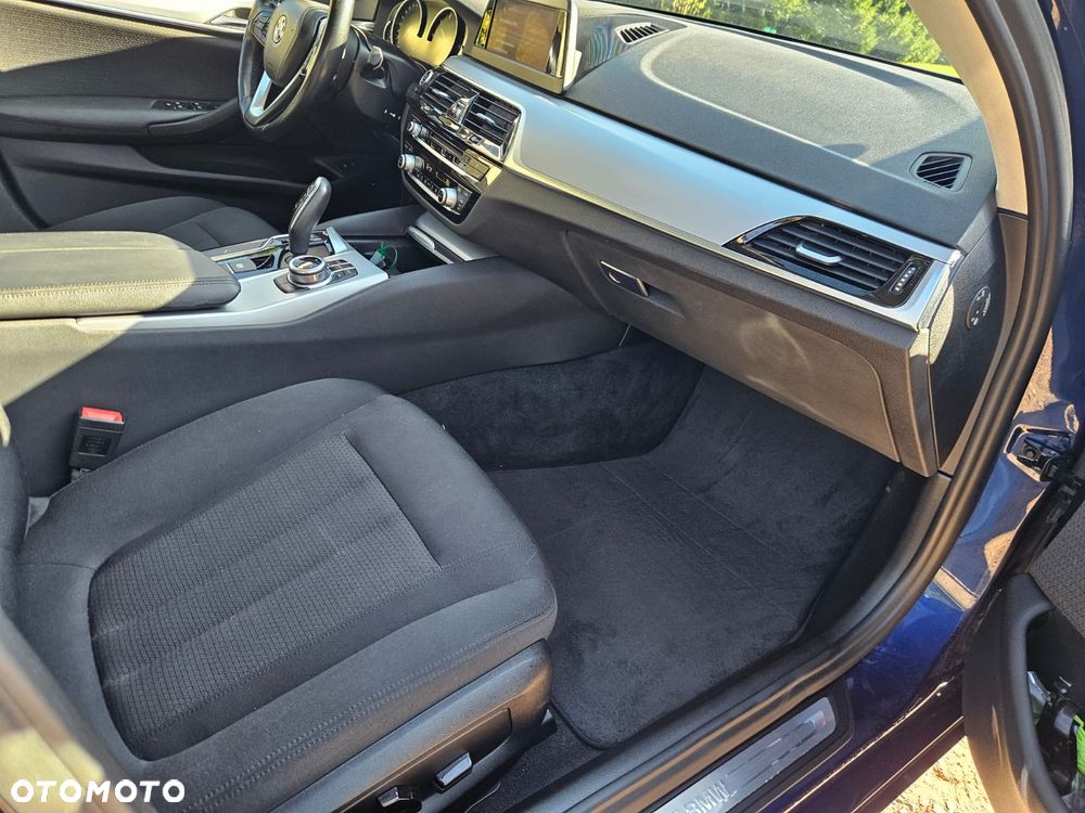 BMW Seria 5 - 17