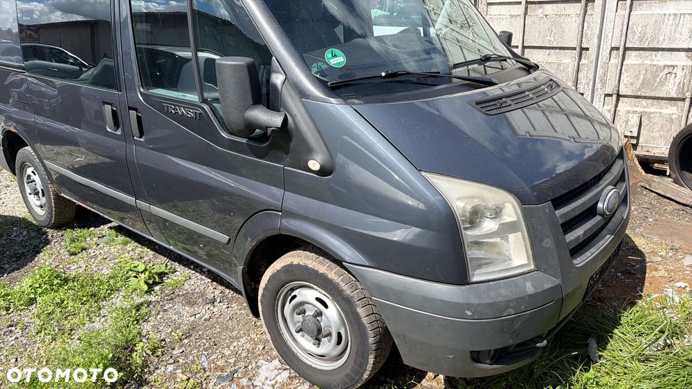 Ford Transit - 1