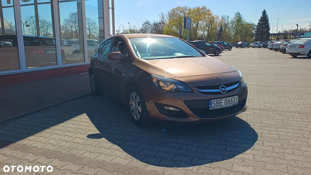 Opel Astra 1.4 T Enjoy EU6 - 3