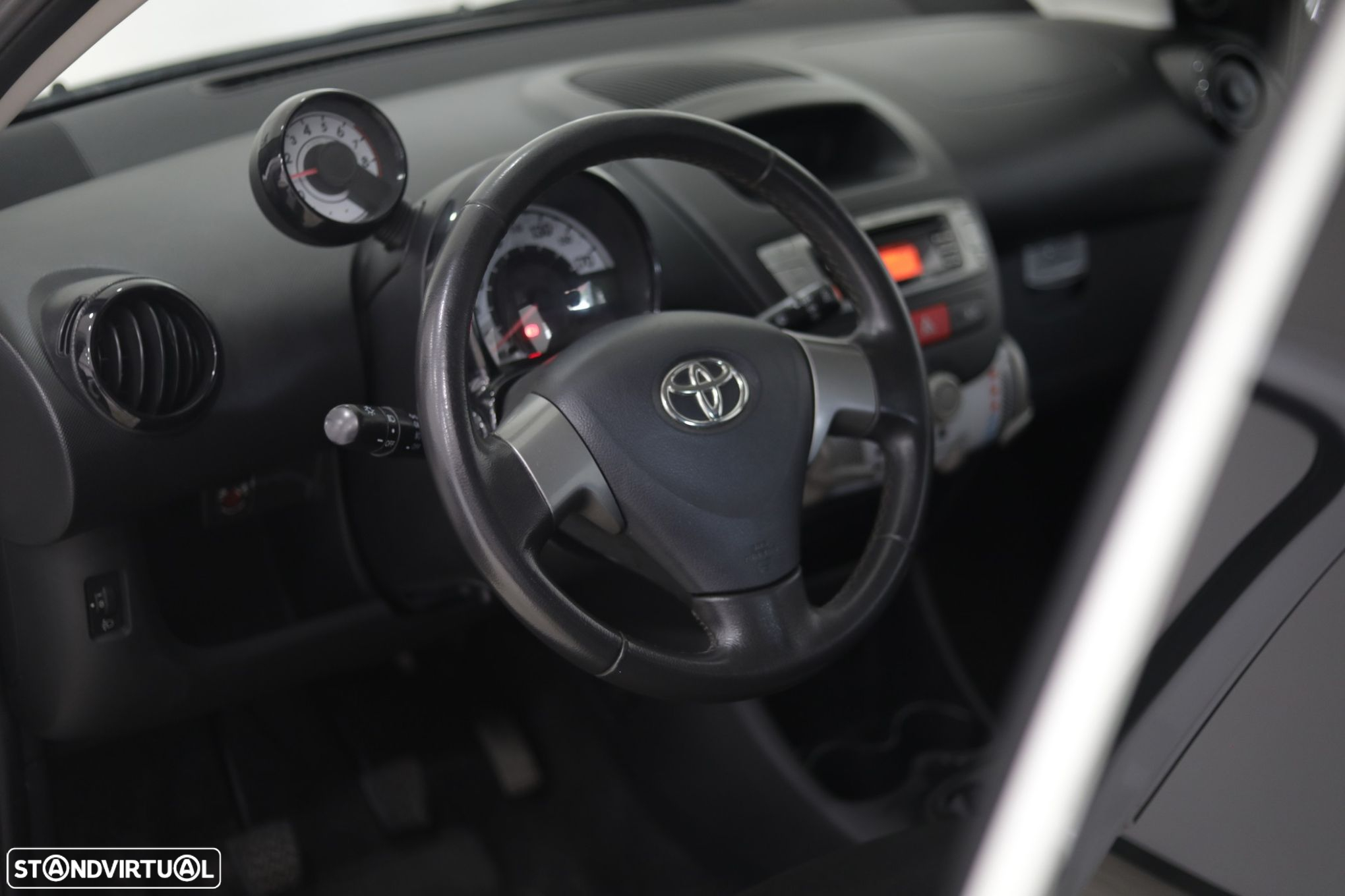 Toyota Aygo 1.0 X-Play+AC - 14