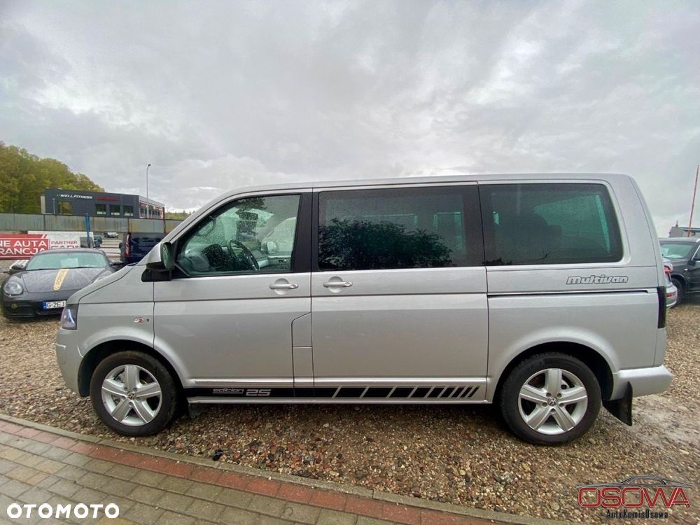 Volkswagen Multivan - 8