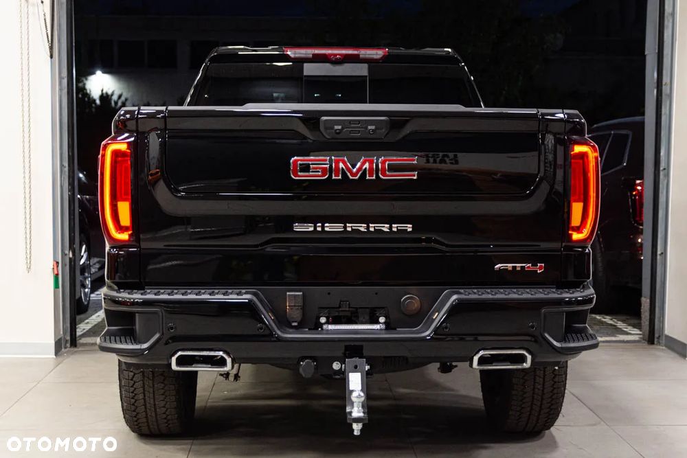GMC Sierra - 12