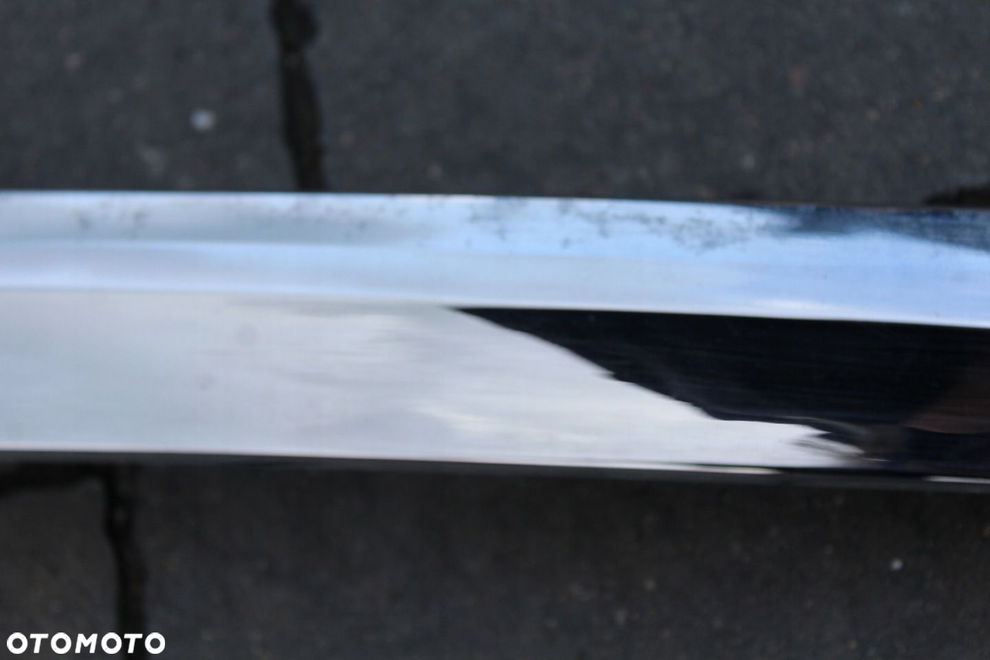 AVENSIS T27 SEDAN LIFT LISTWA BLENDA OŚWIETLENIA TABLICY REJ 76801-05130 - 3
