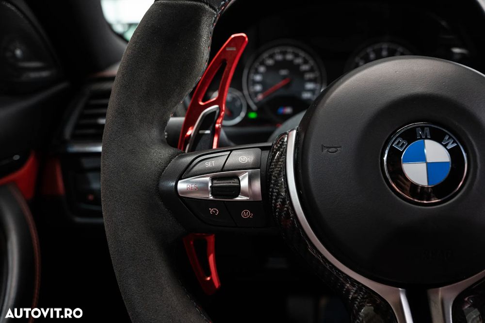 BMW M4 Coupe DKG - 24