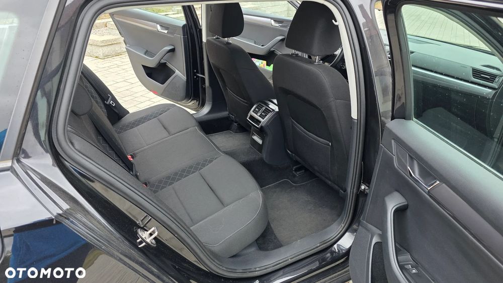 Skoda Superb 1.6 TDI GreenLine - 15