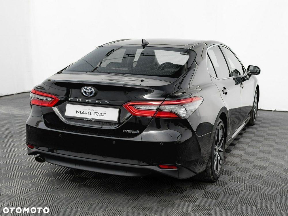 Toyota Camry - 6