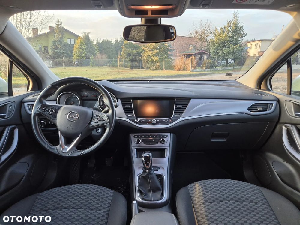 Opel Astra 1.6 CDTI Sport - 12