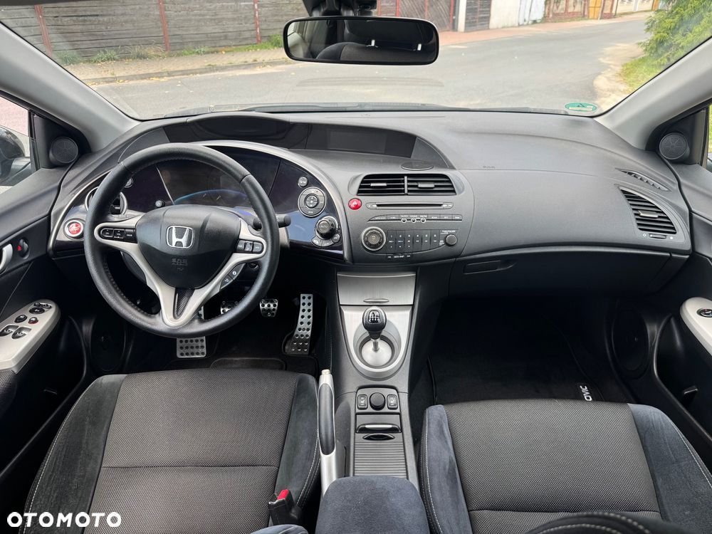 Honda Civic 1.8i-VTEC Type S - 18