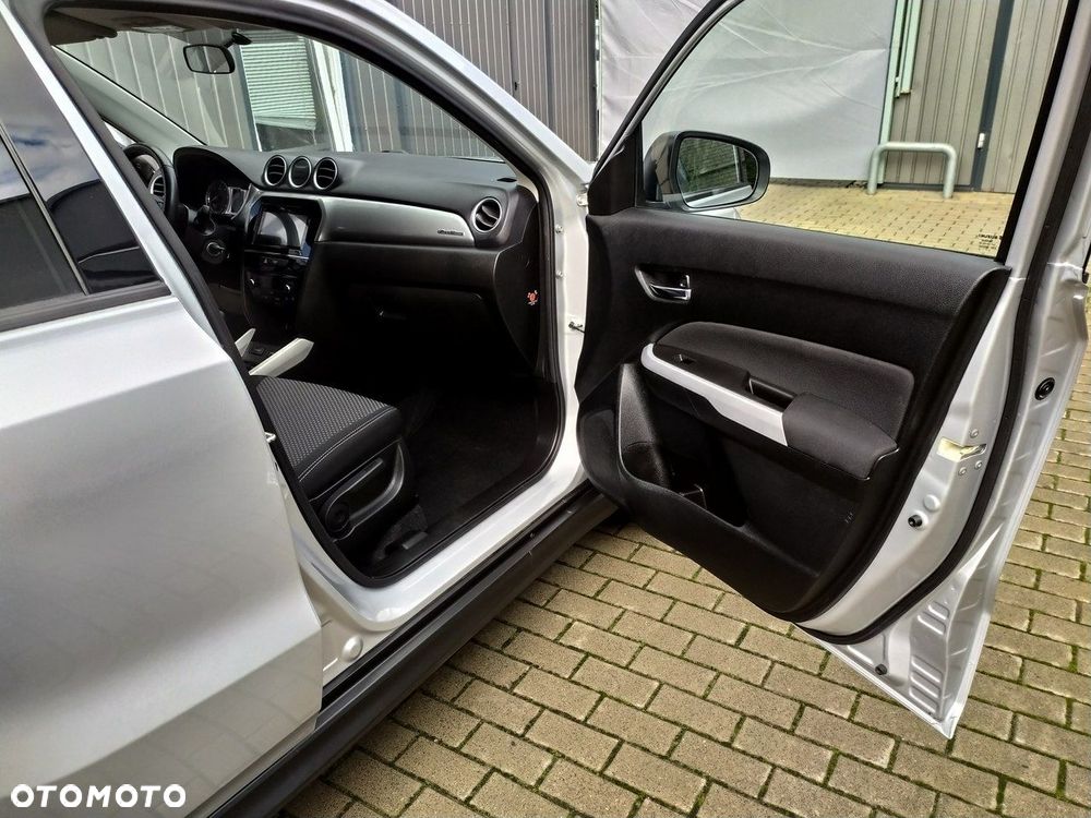 Suzuki Vitara 1.6 DDiS (4x4) Allgrip Comfort - 26