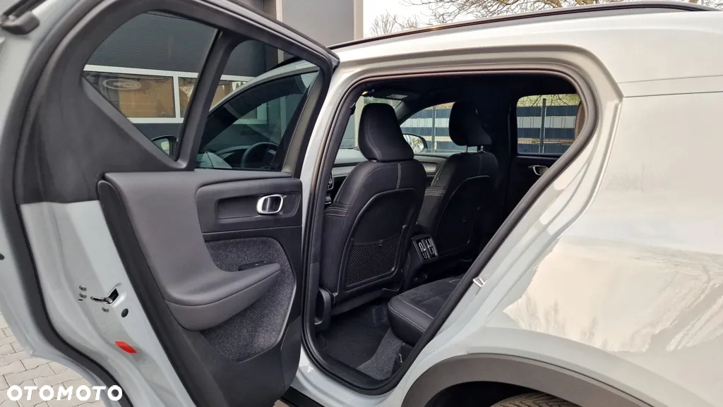 Volvo XC 40 - 26