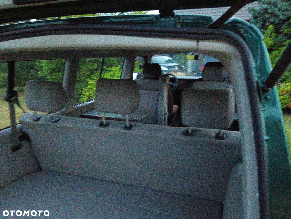 Volkswagen Multivan Standard - 28