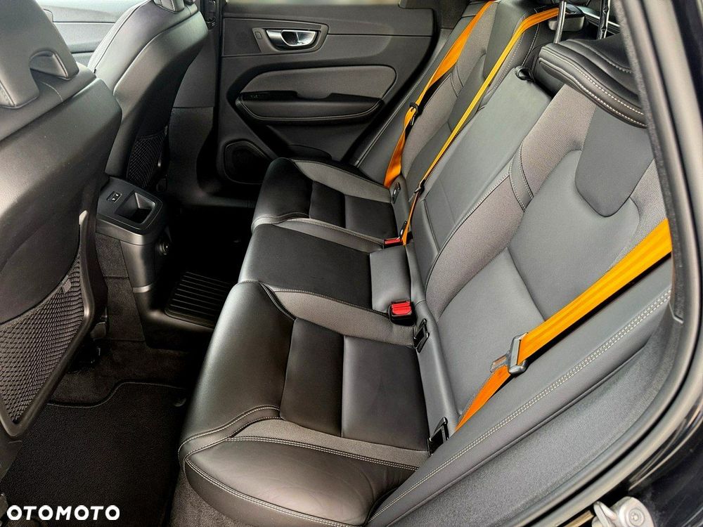 Volvo XC 60 - 21