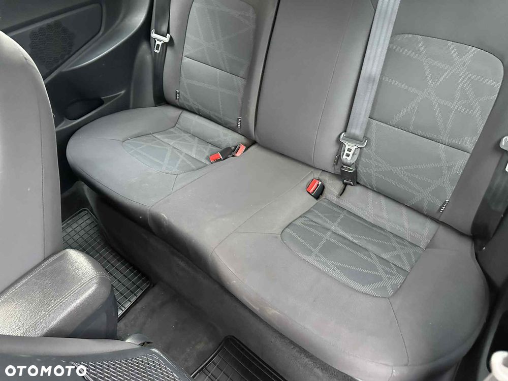 Kia Rio 1.4 Business Line - 13