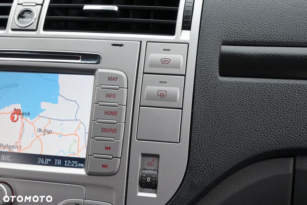 Ford Kuga 2.0 TDCi 4x4 Titanium - 34