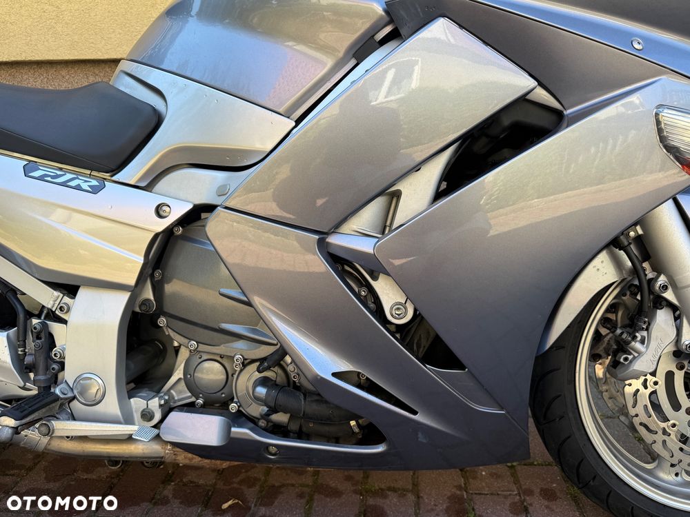 Yamaha FJR - 29