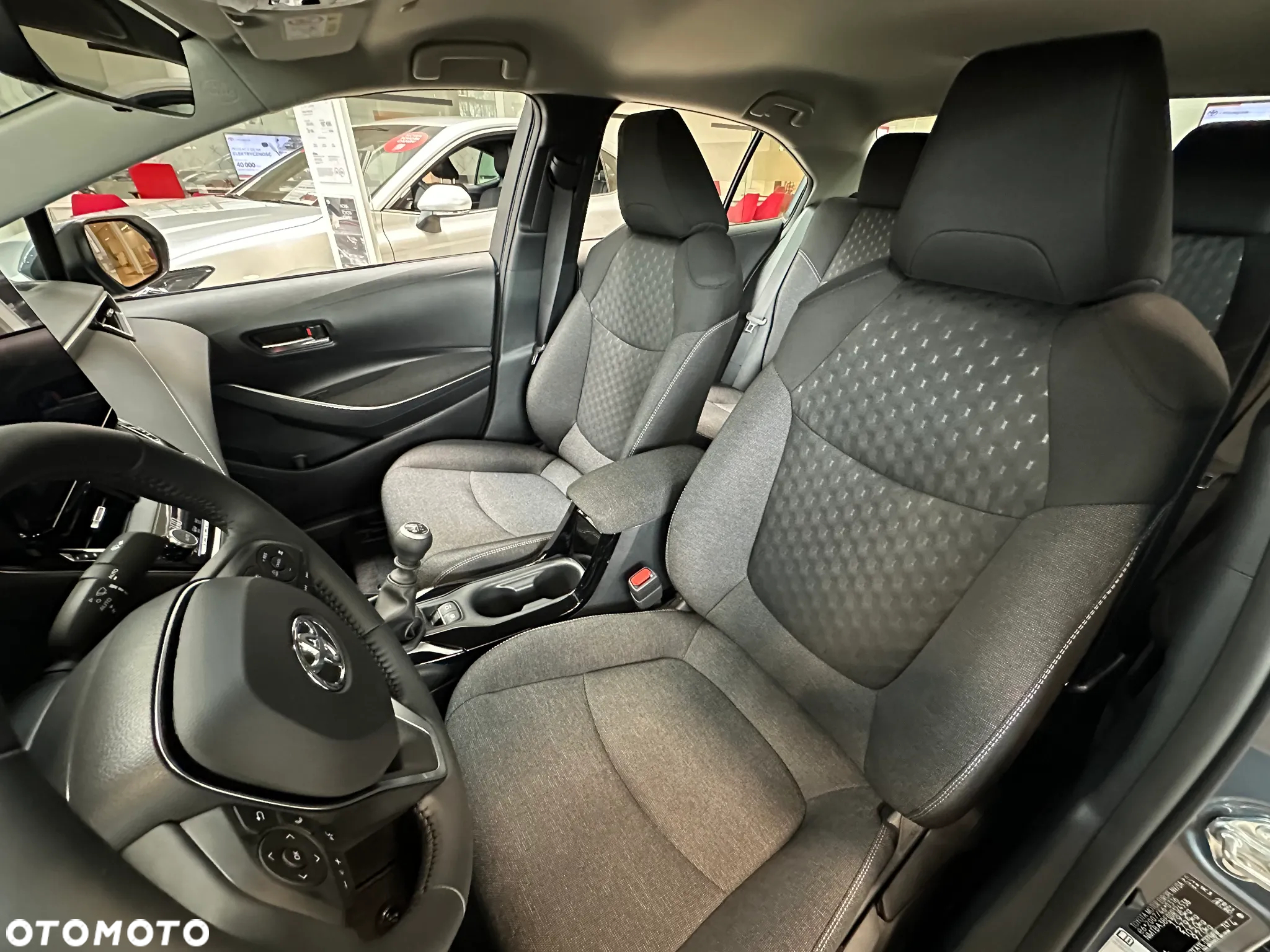 Toyota Corolla 1.5 Comfort - 11