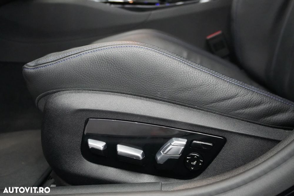 BMW Seria 5 530d xDrive Aut. - 12