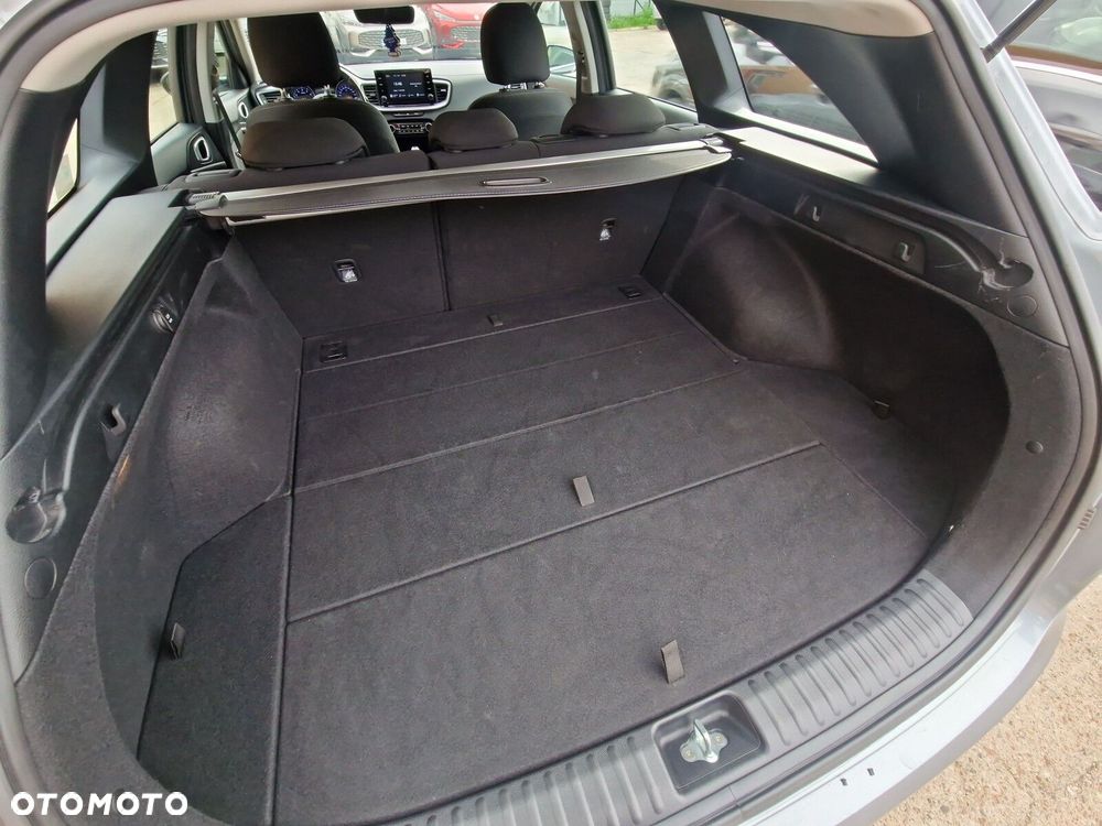Kia Ceed 1.5 T-GDI M - 21