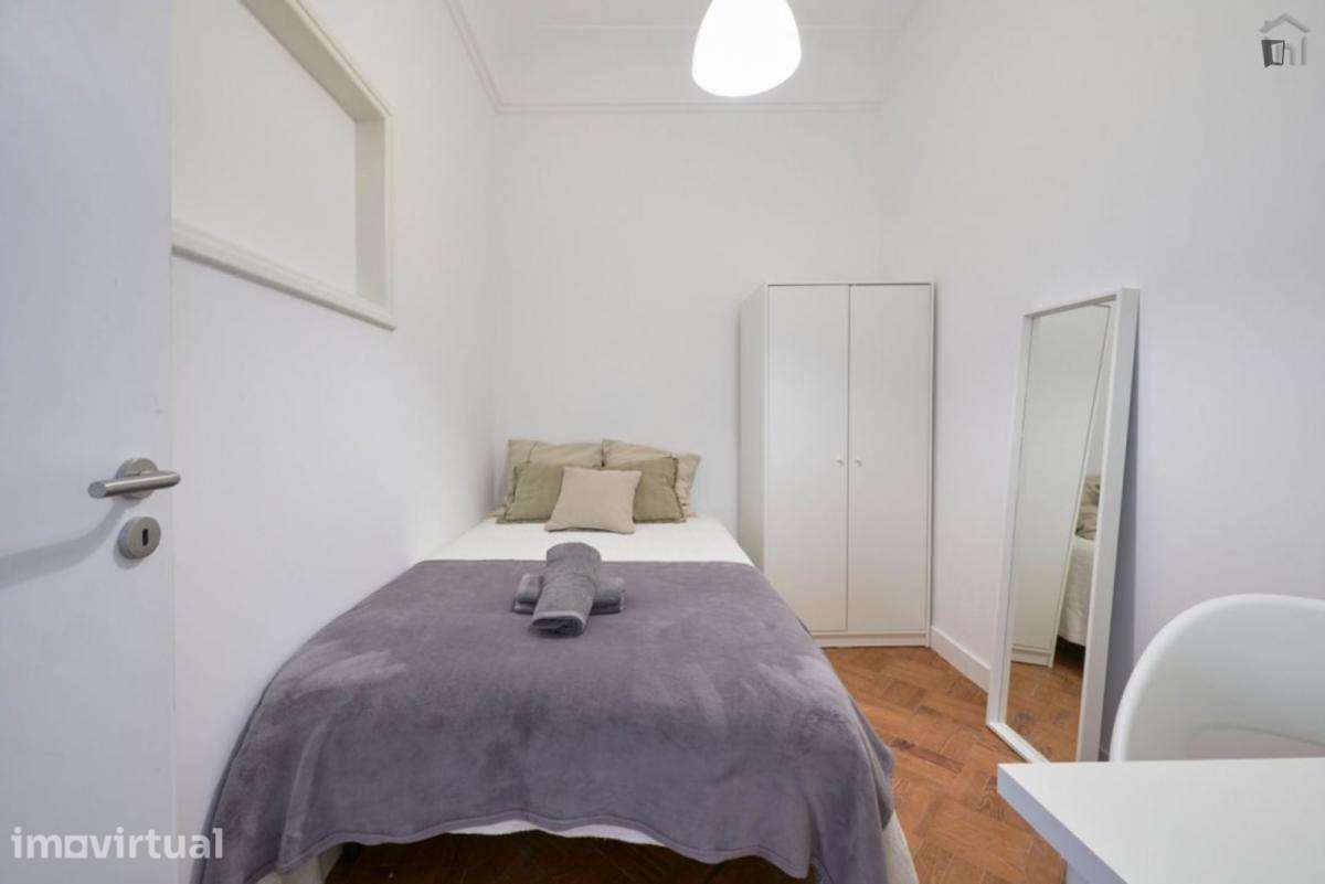 Quarto - localizado em Alameda Lisbon - Grande imagem: 3/26