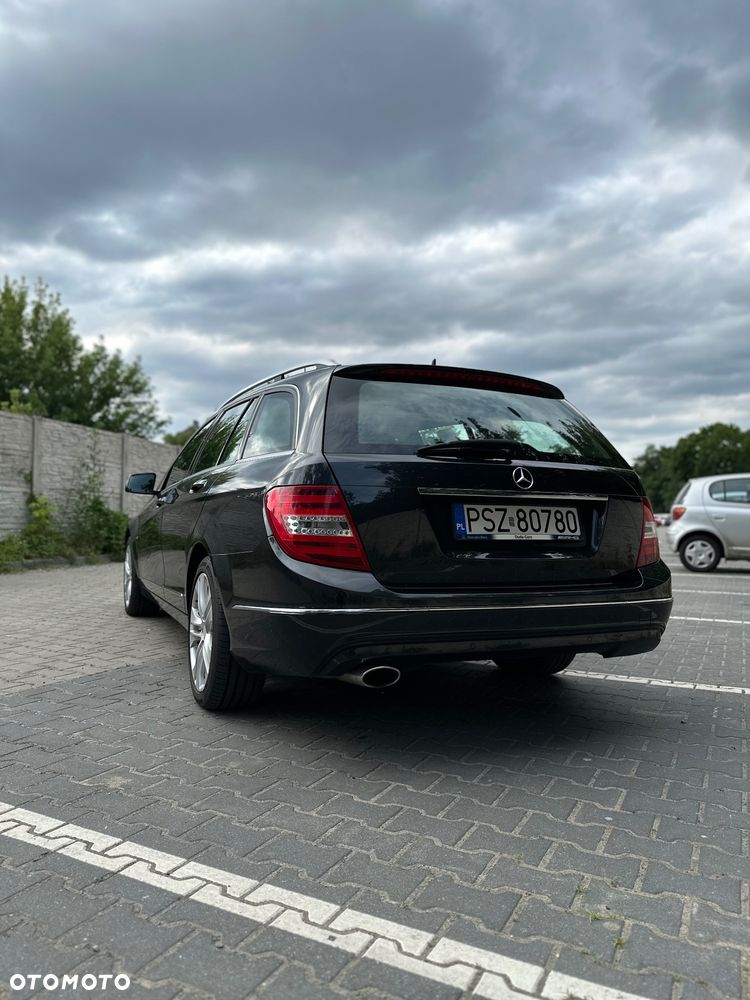 Mercedes-Benz Klasa C 220 CDI BlueEff Avantgarde - 3