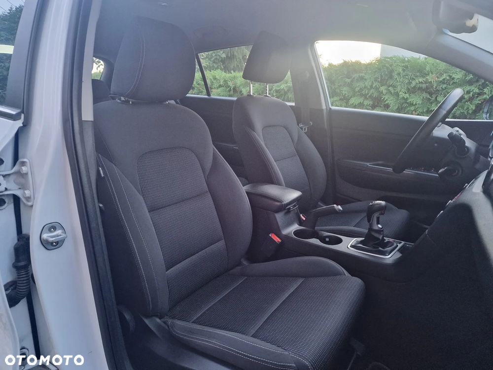 Kia Sportage 1.6 GDI 2WD Vision - 21