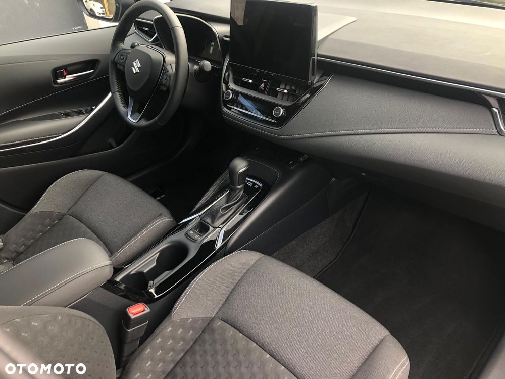 Suzuki Swace 1.8 Hybrid Premium Plus CVT - 16