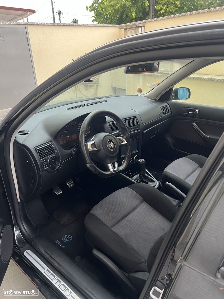 VW Golf - 8