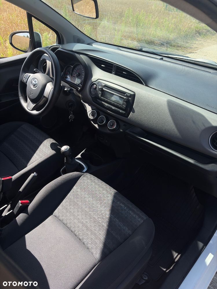 Toyota Yaris - 15