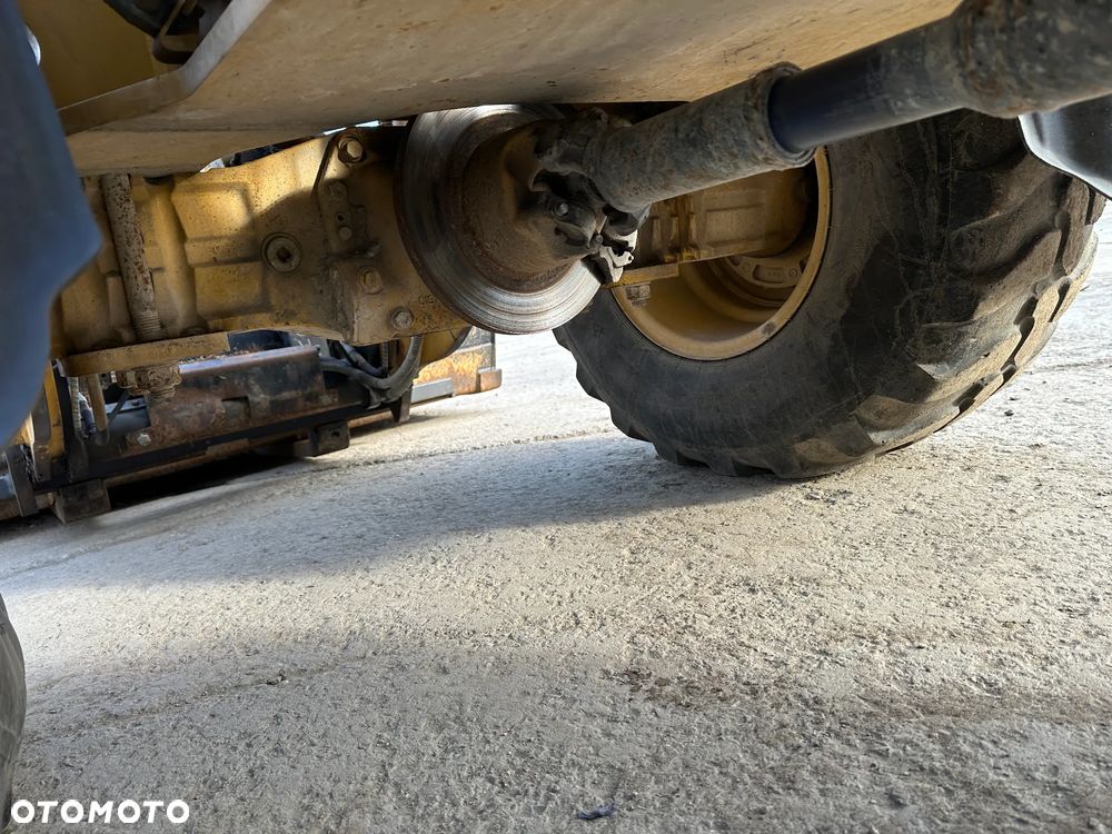 Caterpillar 907M - 33