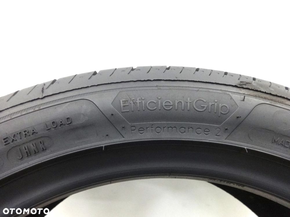 225/45/17 Goodyear EfficientGrip Performance 2 - 6