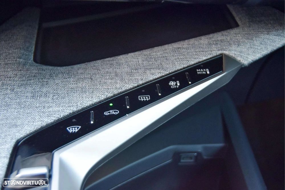 Peugeot 3008 1.2 Hybrid Allure e-DCS6 - 15