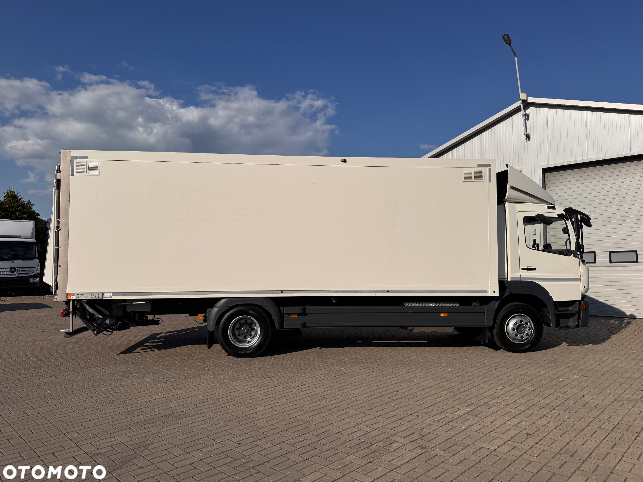 Mercedes-Benz ATEGO - 7