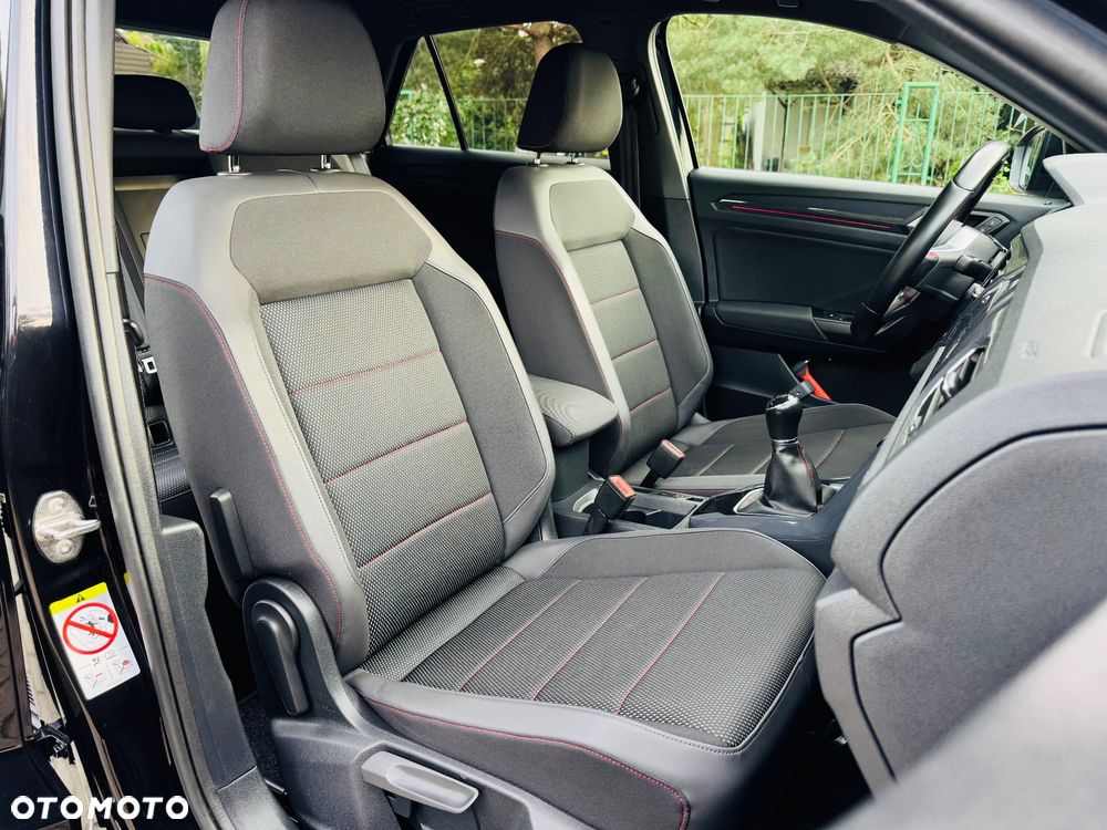 Volkswagen T-Roc 1.5 TSI OPF R-Line - 36