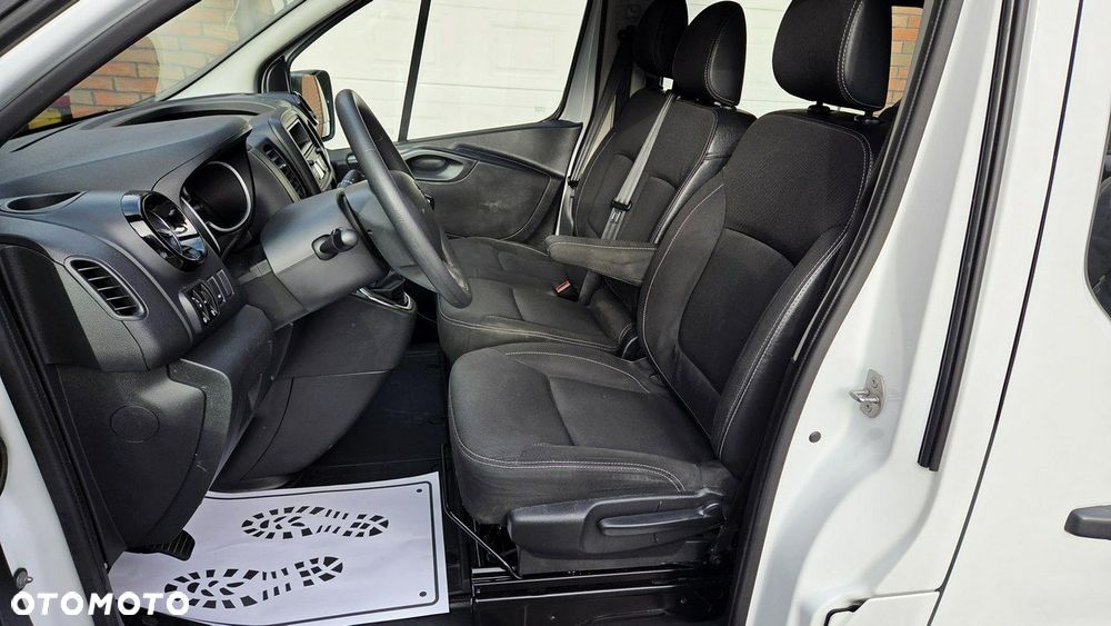 Renault Trafic - 16