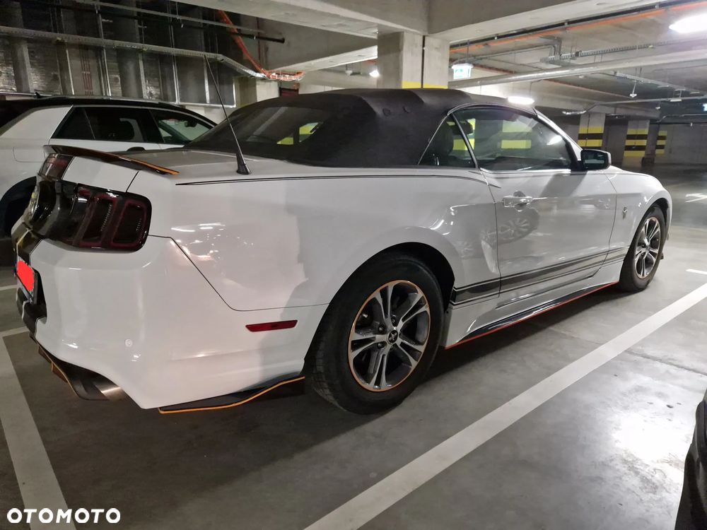 Ford Mustang 3.7 V6 Premium - 6