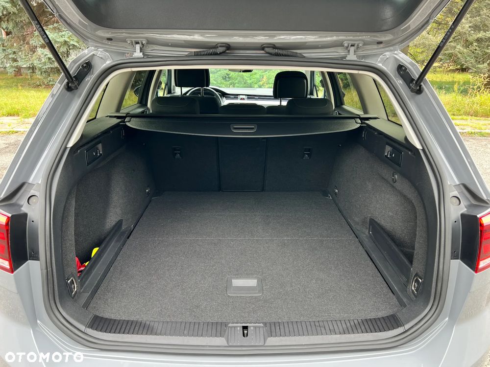 Volkswagen Passat 1.5 TSI EVO Business DSG - 30