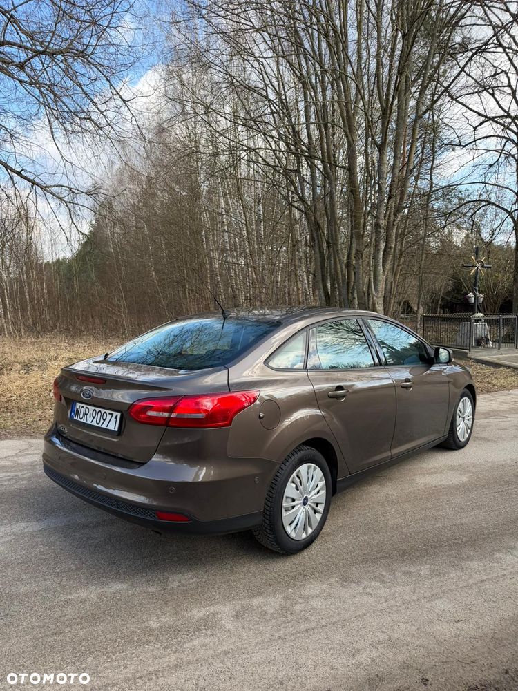 Ford Focus - 34