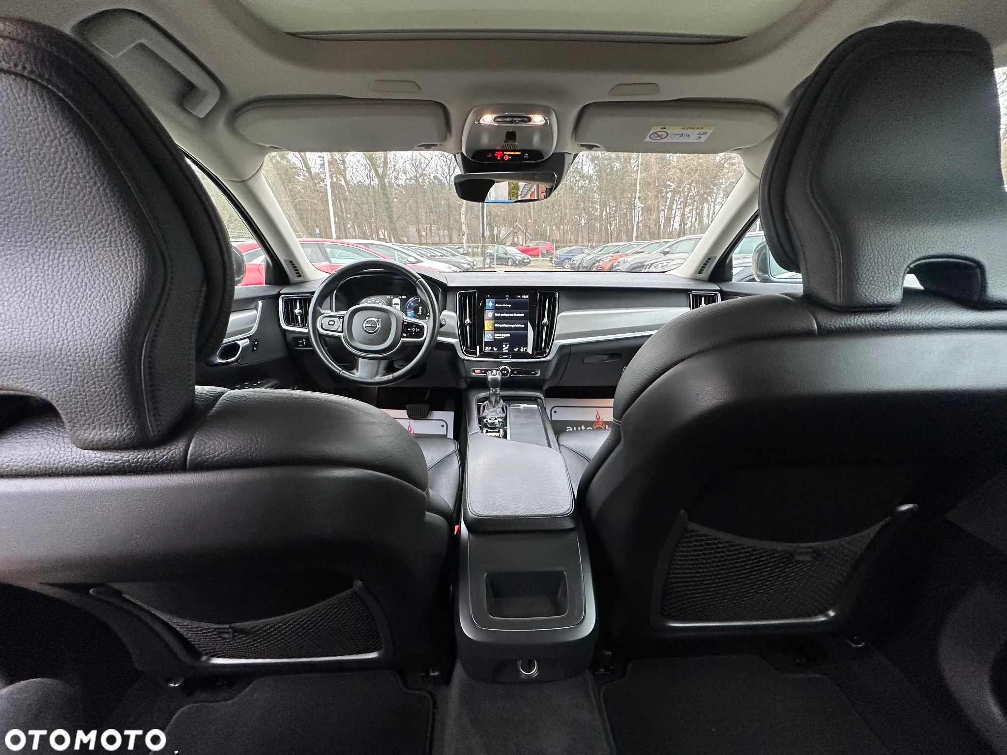 Volvo V90 D3 Momentum Pro - 25