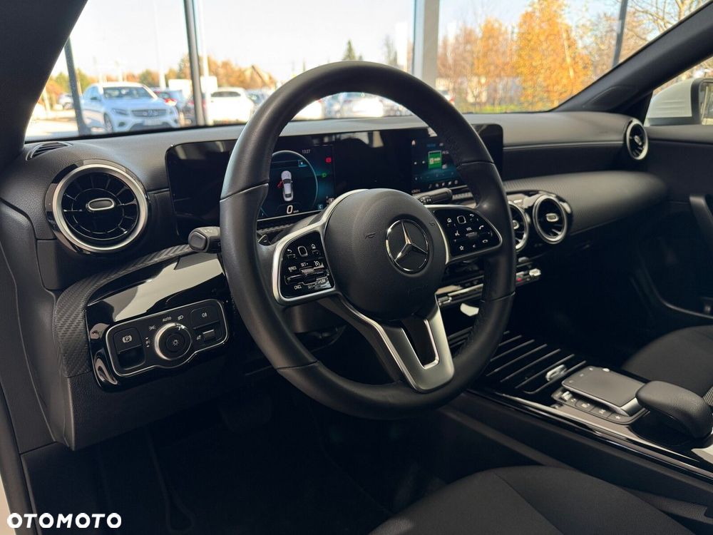 Mercedes-Benz CLA - 8